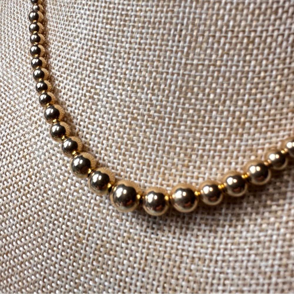 14K Gold Graduated Hollow Bead Necklace on 14K Chain 4 Grams - Picture 2 of 11